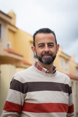 VICTOR J CERON  MARQUEZ